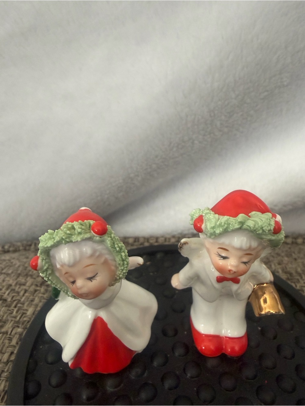 Vintage Napco Christmas Boy and Girl Kissing Angels